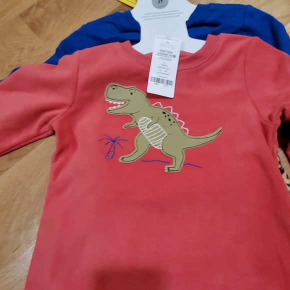 Carters 4 Piece Pajamas-NWT - Picture 3 of 5